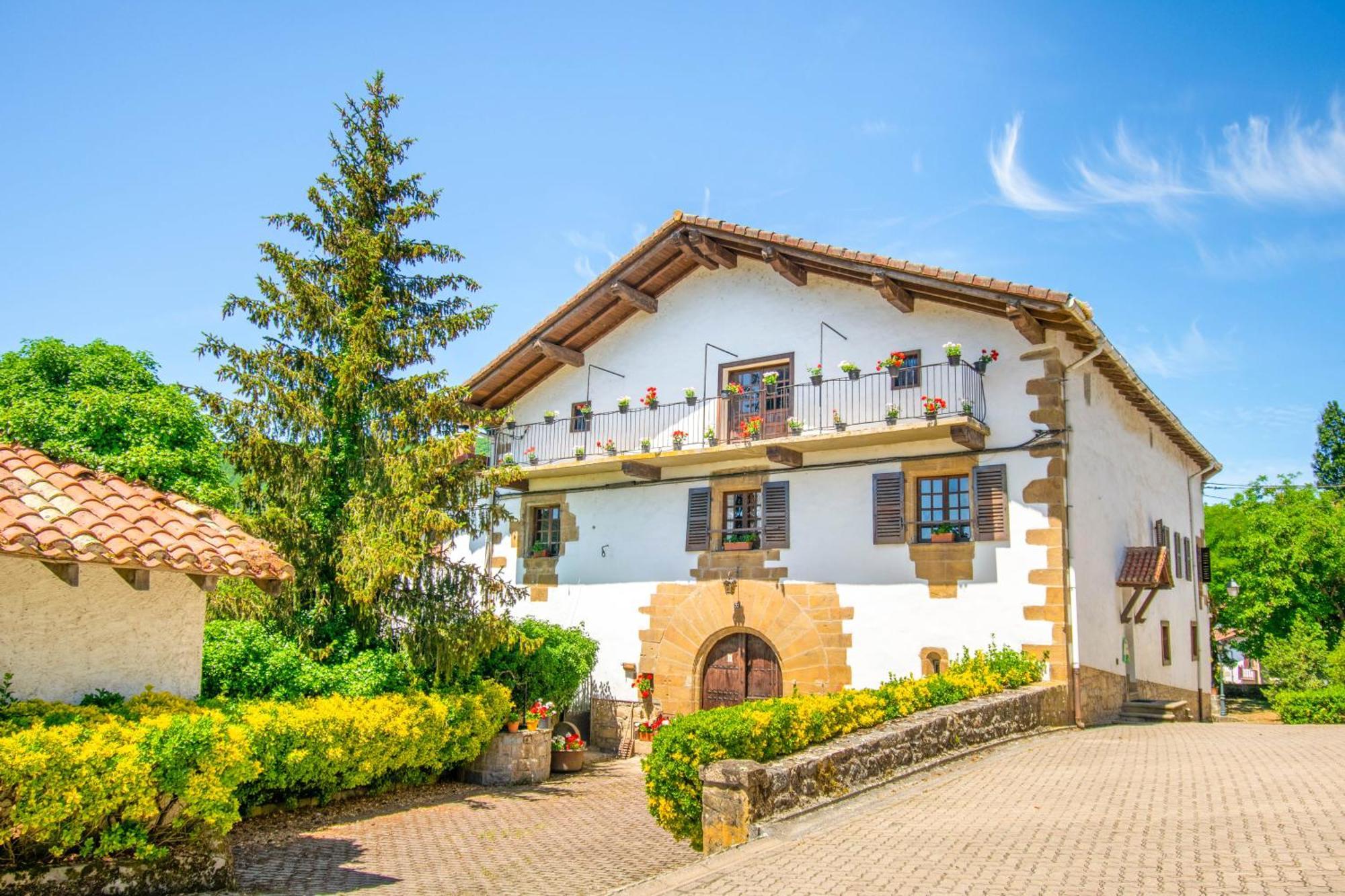 Casa Rural Arotzenia, Hogar Rustico En Pleno Valle De La Ulzama Lizaso Dış mekan fotoğraf