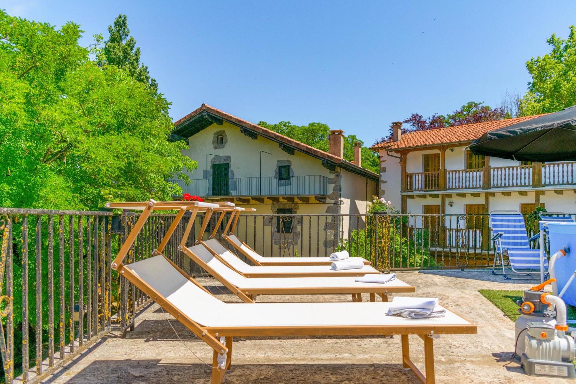 Casa Rural Arotzenia, Hogar Rustico En Pleno Valle De La Ulzama Lizaso Dış mekan fotoğraf